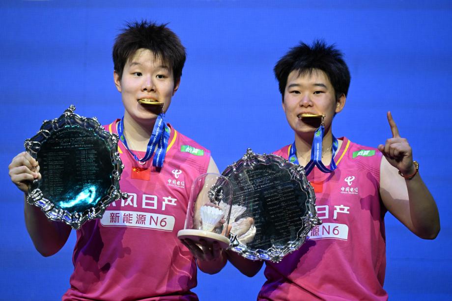 [图]“圣坛”首夺全英赛冠军 成就超级1000赛大满贯